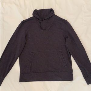 Men’s Gap Sweatshirt